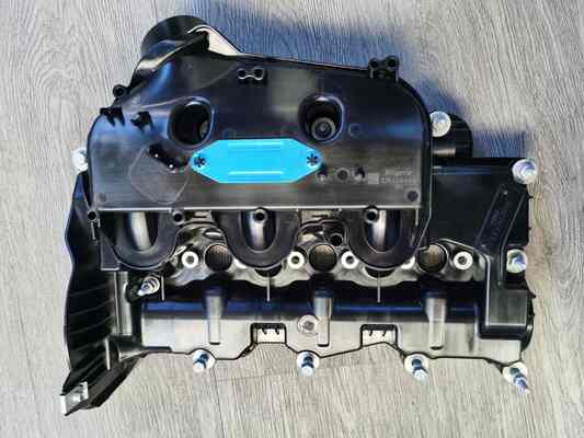 One Stop Purchase Valve Cover LR105956 for Land Rover